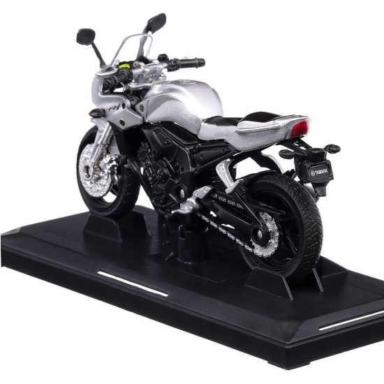 Machetă moto Motor Max [1:18] - Yamaha FZ-1 - Silver/Black